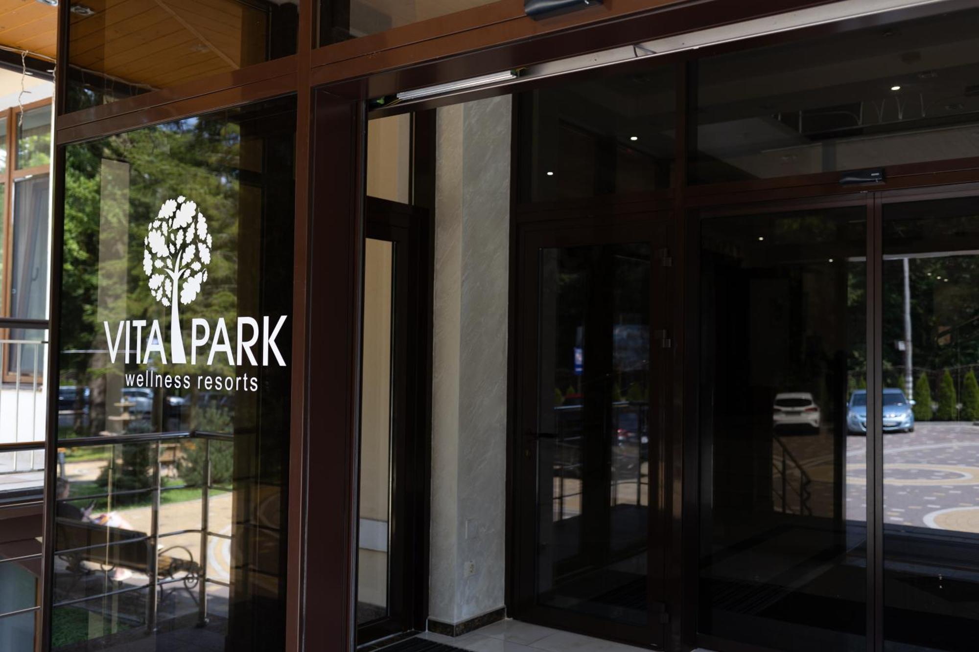 Vitapark Stariy Dub Truskawez Exterior foto